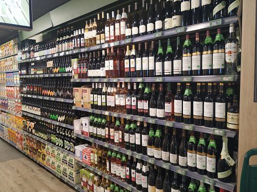 Some of the wine are vegan at Carrefour City in Levallois-perret