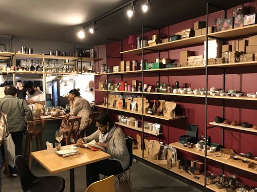 Shelves at Vai Té Chá in Brasilia
