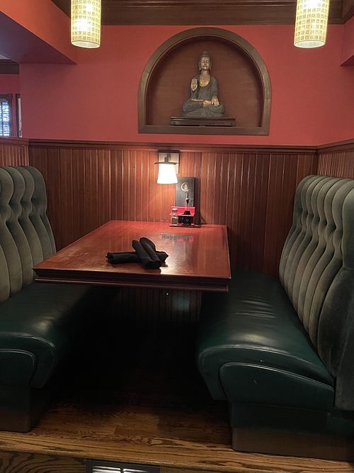 Seating   at China City in Freeland