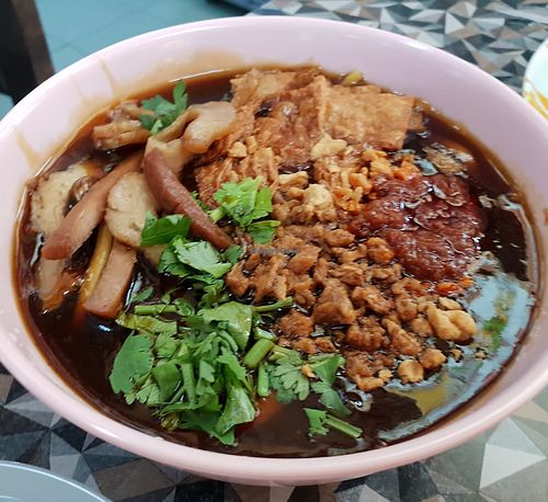 Lor Mee
photo credits to Veronica Wong at Daily Green 吉祥素 -  Yishun St in North Singapore