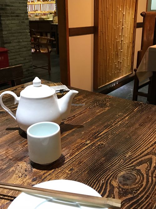 Tea at Ji Xiang Cao - Lucky Zen & Veg Restaurant in Shanghai
