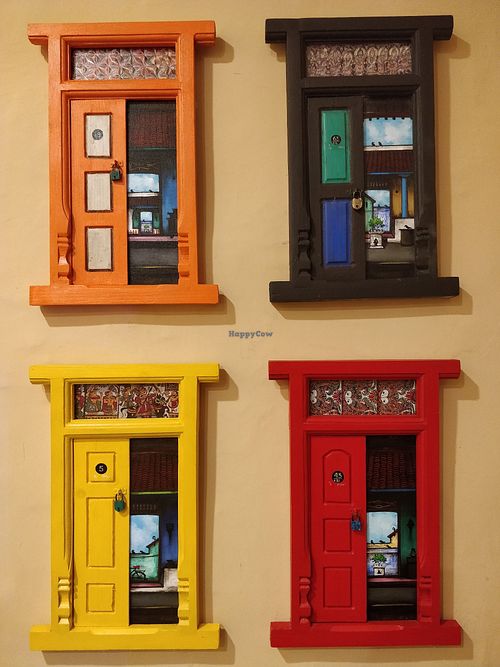 Interior decor at Podi & Poriyal in Central Singapore