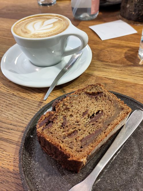 Banana bread (vegan) + Flat white at Fringe in Paris