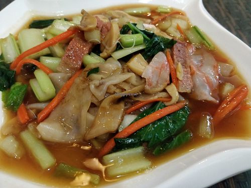 Hor fun at Xing Hua Vegetarian 兴化美食 - Albert Mall in Central Singapore