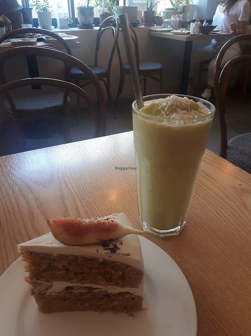 Earl Grey Cake 7000 Won and Kale Colada Smoothie 7500 Won at Plant Cafe & Kitchen - Itaewon in Seoul