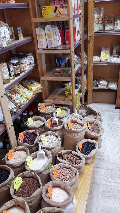 Seeds and grains at Das Brot in Sevilla