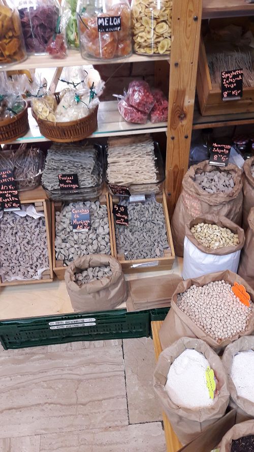 Nuts and beans at Das Brot in Sevilla