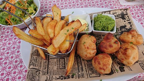 Fried cauliflower with chips, pea- and mayo-dip at Trebeler Bauernstuben in Trebel