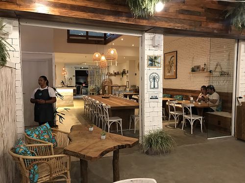 Serving Salloon at Casa Graviola in Brasilia