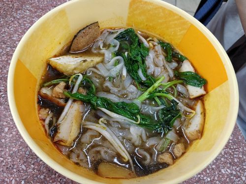 Hor Fun soup at Tong Nam 东南 in Johor Bahru