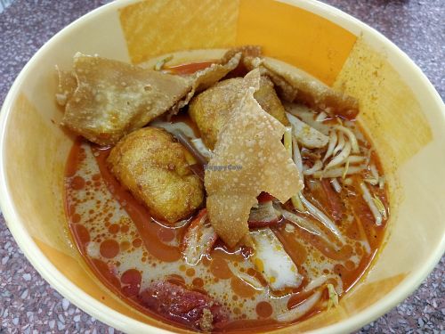 Curry noodles at Tong Nam 东南 in Johor Bahru
