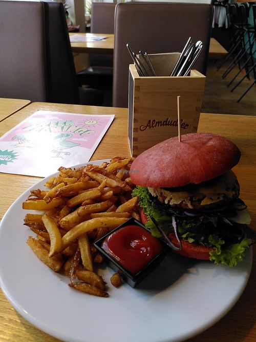  at Green Flamingo in Innsbruck