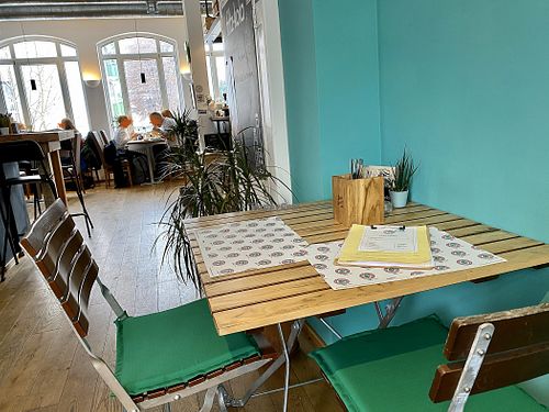 inside / table at Green Flamingo in Innsbruck