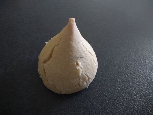 Montecao vanille 1,60eur (vegan) at Delices des Tunis in Toulouse