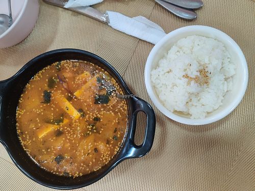 Korean vegan chicken soup at Loving Hut - Ikh delguur in Ulaanbaatar