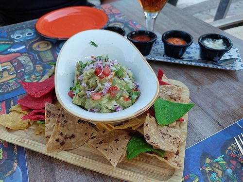 Guacamole at Alebrije in Valencia