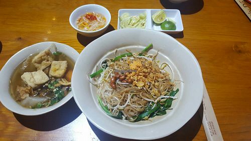 Mixed Hu tieu! at Hu Tieu Chay Cay De - Tan Phu in Ho Chi Minh City