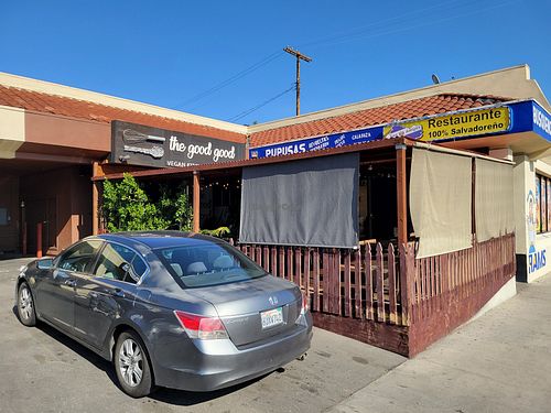 Outside #Veganuary at Val's Vegan Bake Shop in Hollywood