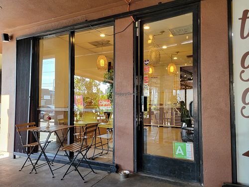 Entrance ce #Veganuary at Val's Vegan Bake Shop in Hollywood