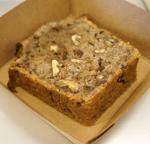 Banana bread at Veghetti in Paris