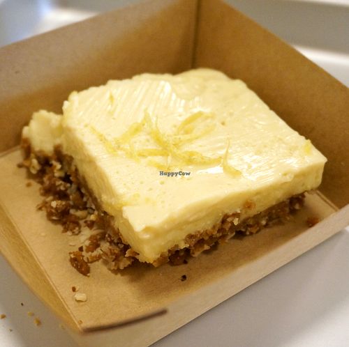 Lemon cake at Veghetti in Paris