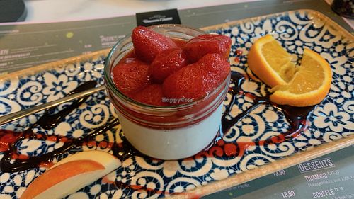 vegan panna cotta - super delicious!   at Francesca & Fratelli - List in Hannover