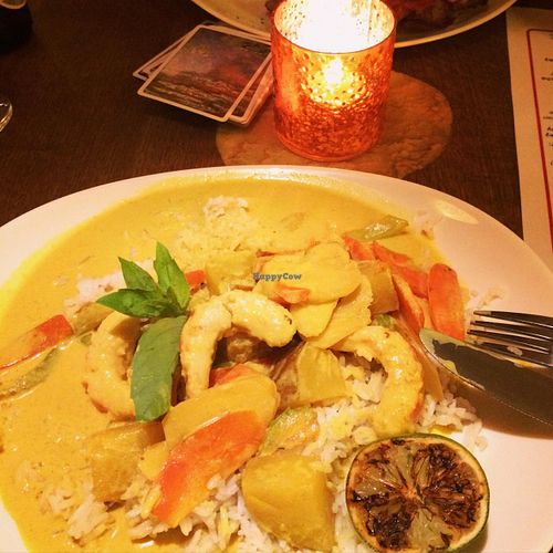 Yellow curry with faux shrimp at Maitrea in Prague