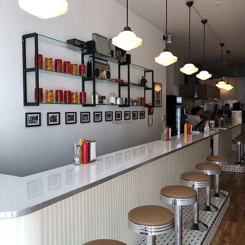 Mimi & Jones at Mimi & Jones in Montreal