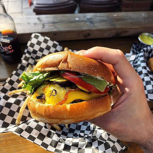 Burger Mimi at Mimi & Jones in Montreal