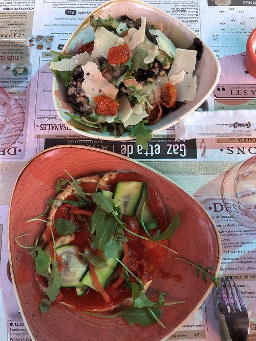 Salade italienne, tarte fine aux légumes (option vegan) at La Scaleta in Blois