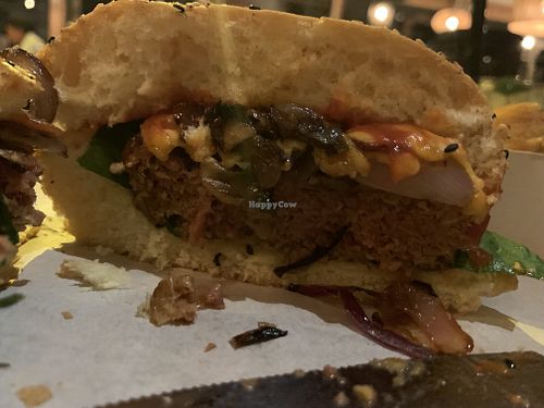 Vegan burger at B.E.A.C.H. in Noordwijk