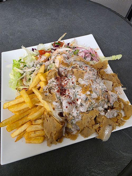 Veganer Dönerteller at Golden Döner in Pforzheim