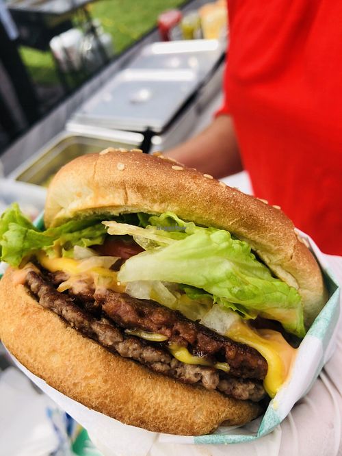 Uhmmmmm plant based burgers are sooooo good  at VBurger in Long Beach