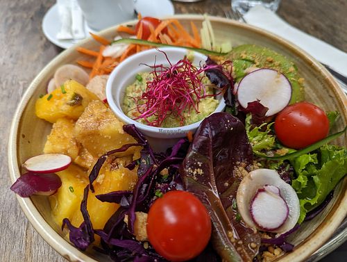 Vegan bowl at L'Usine de Charonne in Paris