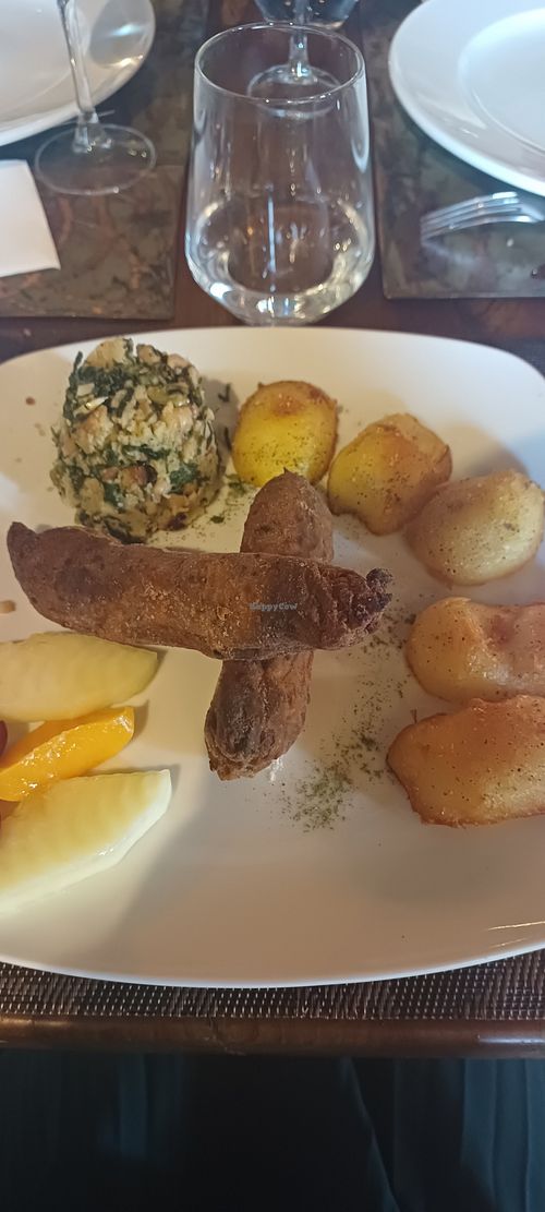 Prato vegano - alheira de cogumelos at Montanha in Caramulo