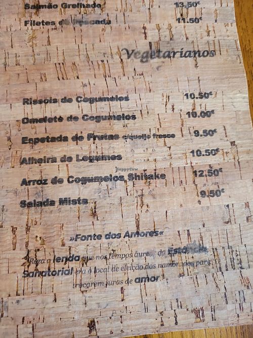 Ementa com pratos vegetarianos at Montanha in Caramulo