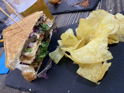 Sandwich vegano at Cervecería Rubens in Huelva