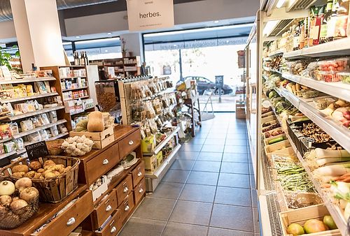 market at Sensat Ecobotiga in Valencia