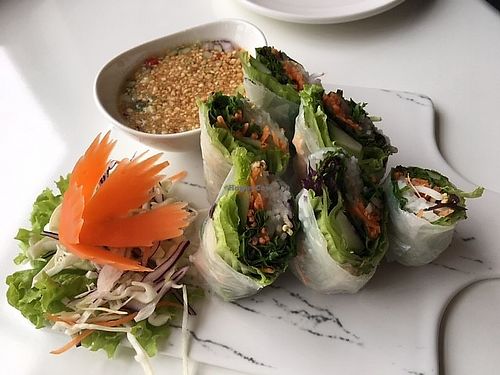 fresh spring rolls at Golden Lotus in Christchurch
