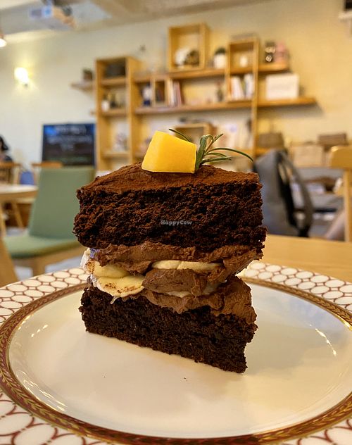 The choco banana cake is heaven!! at Apbbang - Future Bakery 앞으로의 빵집 in Seoul