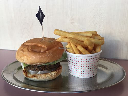 Vegan ‘Sondra Burger’ with Small Chips at Huxtaburger in Footscray