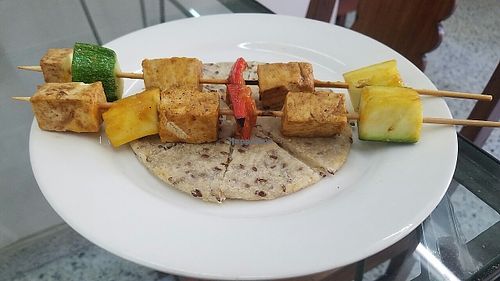 tofu on skewer at Girasoles Restaurante Vegetariano in Cartagena