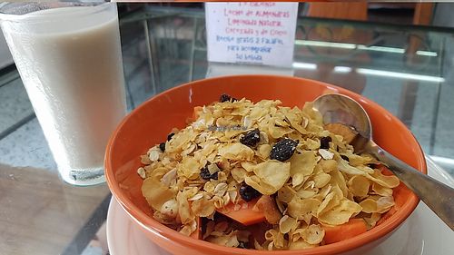 Granola breakfast with almond milk at Girasoles Restaurante Vegetariano in Cartagena