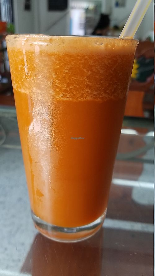 Fresh carrot juice at Girasoles Restaurante Vegetariano in Cartagena