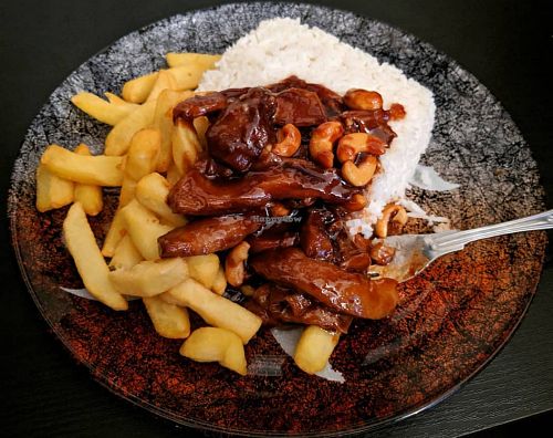 Gluten "chicken" with cashew nuts in hoisin sauce wirh at Yummy Kitchen in Rhyl