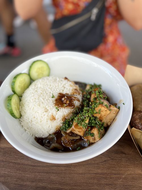 Ga kho tofu 🍛🌱 - 11,9€  at La Cantine Viêtgétarienne in Paris
