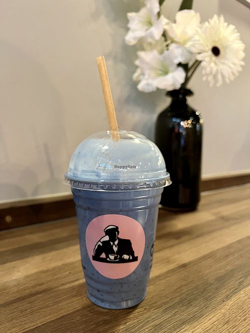 Blue magic vegan protein shake  at AMS - Joe & The Juice  in Schiphol