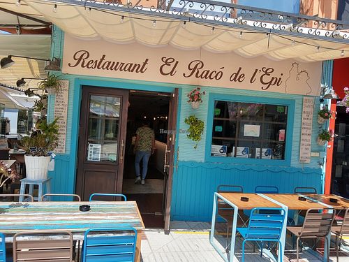 Front at El Raco de L'Epi in Platja Daro