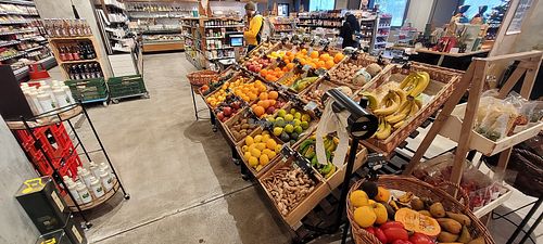  at Öpfelbaum Bioladen in Uster