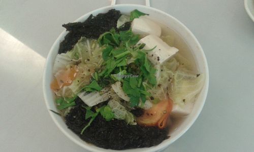 Sea weed soup at Thien Duyen Ben Thanh in Ho Chi Minh City